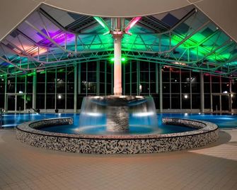 Holiday Hagbügerl Bavarian Forest water park and Internet to 2-12Pers - Waldmunchen - Басейн