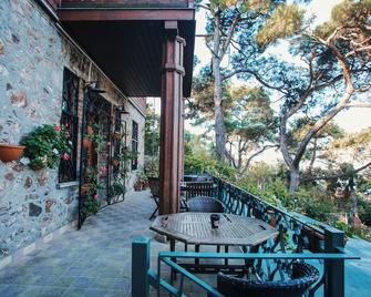 Kosk Orman - Büyükada - Patio