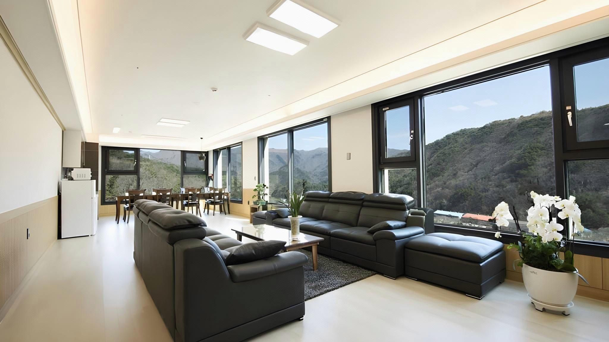 موجو نابوم ريزورت