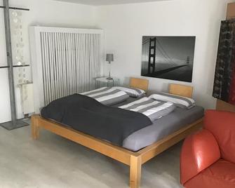 Vacation apartment near thermal baths in interesting spa town with historic town center - Bad Saulgau - Schlafzimmer