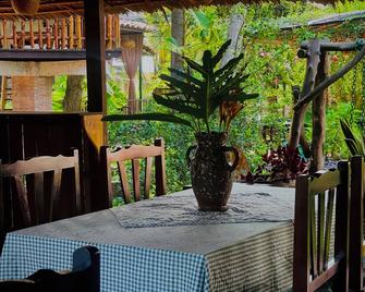 Bình An Village - Vinh Long - Patio