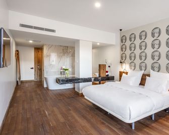 Shota@Rustaveli Boutique hotel - Tiflis
