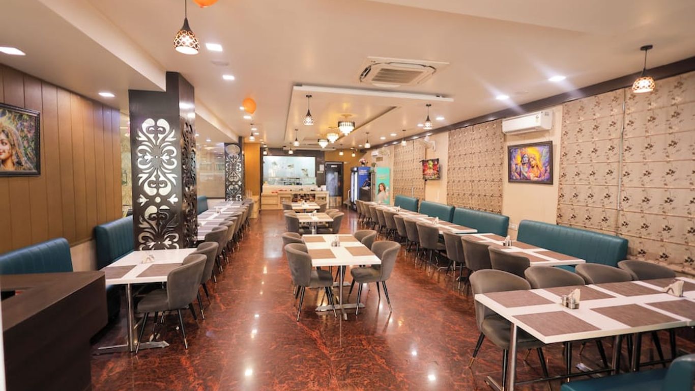 Hotel Krishnam Vrindavan