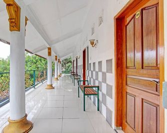 Hotel O Guest House Arundaya Syariah - Purwokerto - Балкон