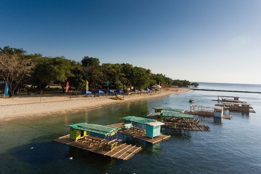 ماتابونجكاي بيتش هوتل