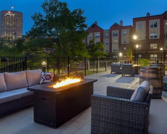 Homewood Suites by Hilton Indianapolis Downtown IUPUI - Indianapolis - Building