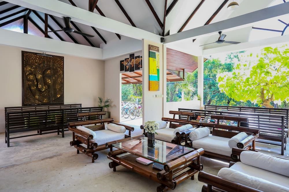 Naiharn Beach Resort - Rawai - טרקלין