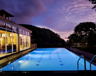 Melheim Kandy Villas - Kandy - Pool