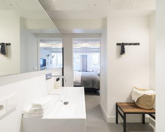 Milkhouse Luxury Stay Amsterdam - Amsterdam - Bathroom