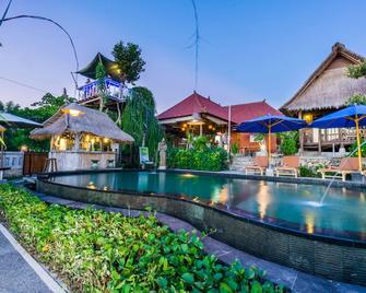 The Dafish Ceningan - נוסה פנידה - בריכה