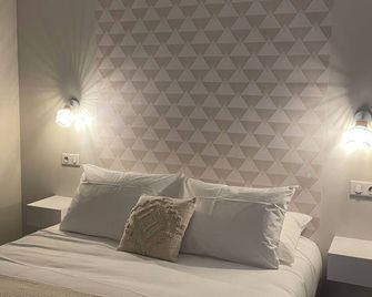 Ducey Appart'Hôtel - Les Rivières - Ducey-Les Chéris - Chambre