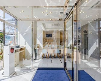 Toyoko Inn Osaka Dome Mae - Osaka - Lobby