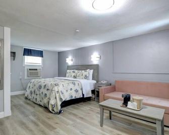 Windrift Motel - West Yarmouth