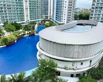 Stay@Azure Urban Beach Residents - Manila - Pool