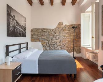 Casa di Sofia Città alta - Bergamo - Bedroom