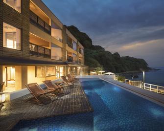 The Spa Resort Bettei Rakuyu - Shimoda - Piscina