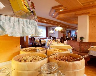 Ciasa Roby - San Cassiano/St. Kassian - מסעדה