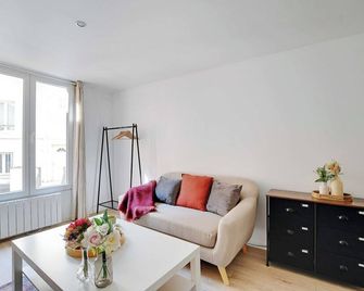 Elegant Apartment - 1br2p- Kremlin-Bicetre - Le Kremlin-Bicêtre - Living room