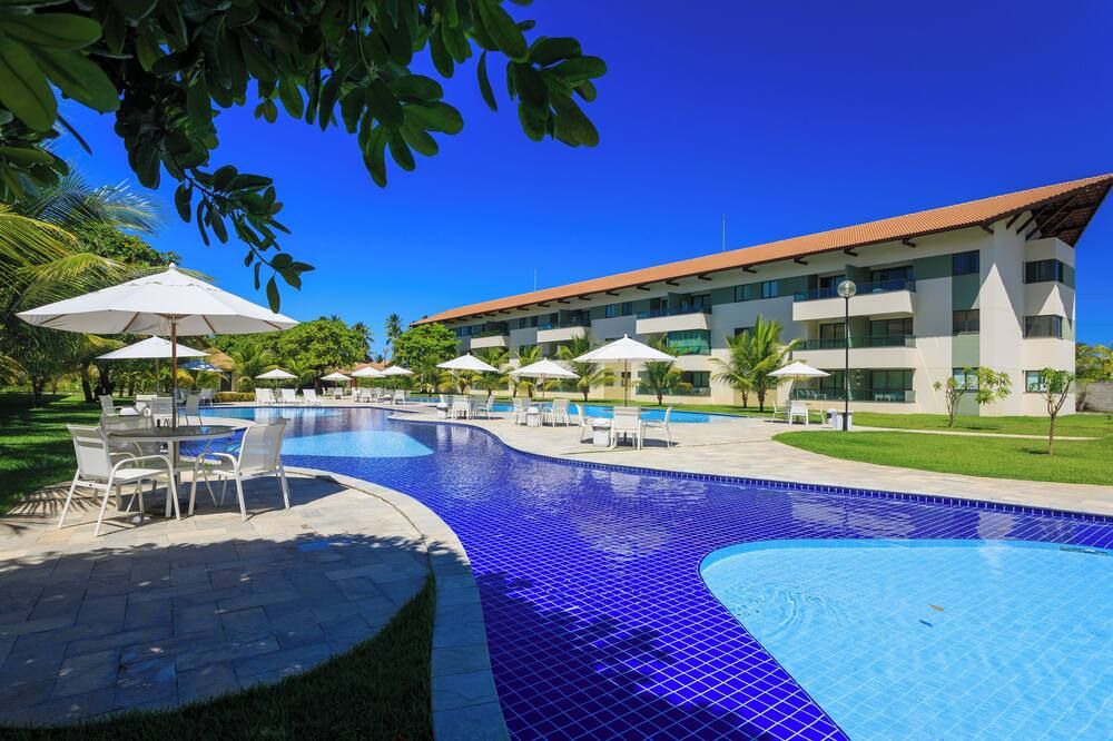 Flats no Carneiros Beach Resort