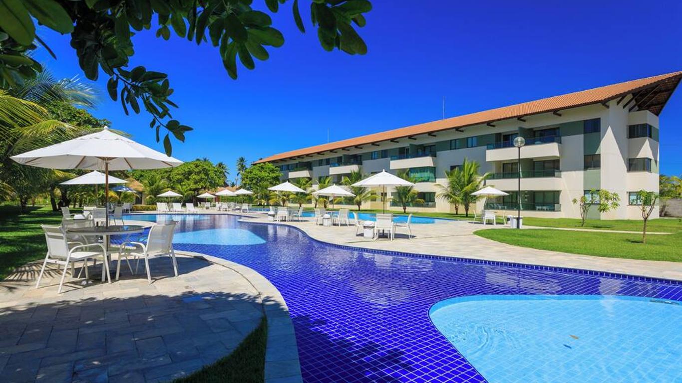 Flats no Carneiros Beach Resort