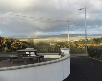 3bedhouse-Ballyliffin-Nearbeach-Golfcourses Nearby - Ballyliffin - Patio