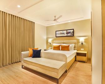 Lemon Tree Hotel, Aligarh - Alīgarh - Bedroom