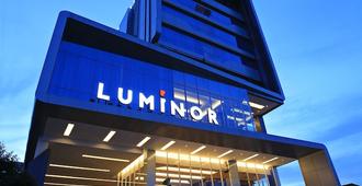 Luminor Hotel Jambi Kebun Jeruk By Wh - Jambi - Edificio