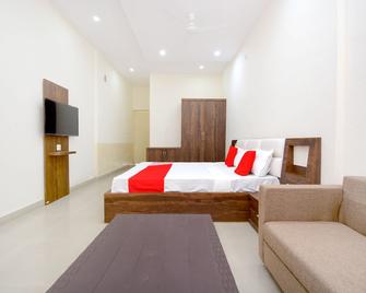 OYO 40258 Riverview Health Resort - Kathua - Bedroom