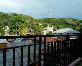 Siola Hotel - Labuan Bajo - Balcón