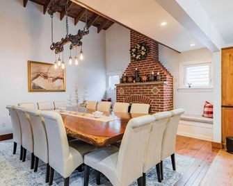 Lake House On Sweet Arrow Lake - Pine Grove - Dining room
