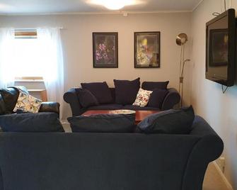 Slite Vandrarhem - Slite - Sala de estar