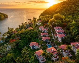 Oasis Marigot Hotel & Villas - Marigot Bay - Outdoors view