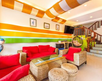 Ocean Star B&B - Hengchun Township - טרקלין