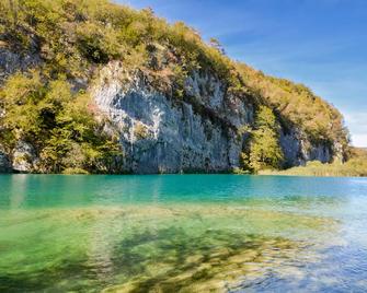 Plitvice Lakes House By The Creek - Happy Rentals - Korenica - Beach