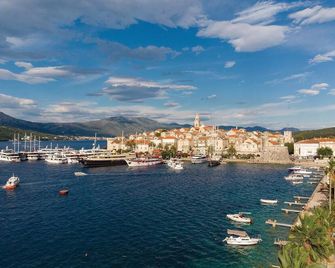 Gorgeous home in Blato with WiFi - Blato - Вітальня