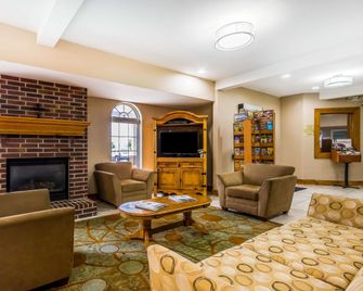 Quality Inn & Suites Chesterfield Village - Springfield - Lounge