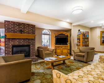 Quality Inn & Suites Chesterfield Village - ספרינגפילד - טרקלין