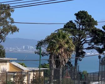 Potrero Hill View Home on the Park - San Francisco - Outdoors view