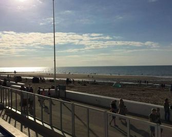 Large 5-Room Apartment Beachfront And Center - Villers-sur-Mer - Plage