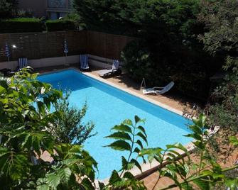Hotel Le Patio - Théoule-sur-Mer - Piscina