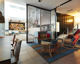 Hôtel Alt Quartier Dix30 - Brossard - Lobby