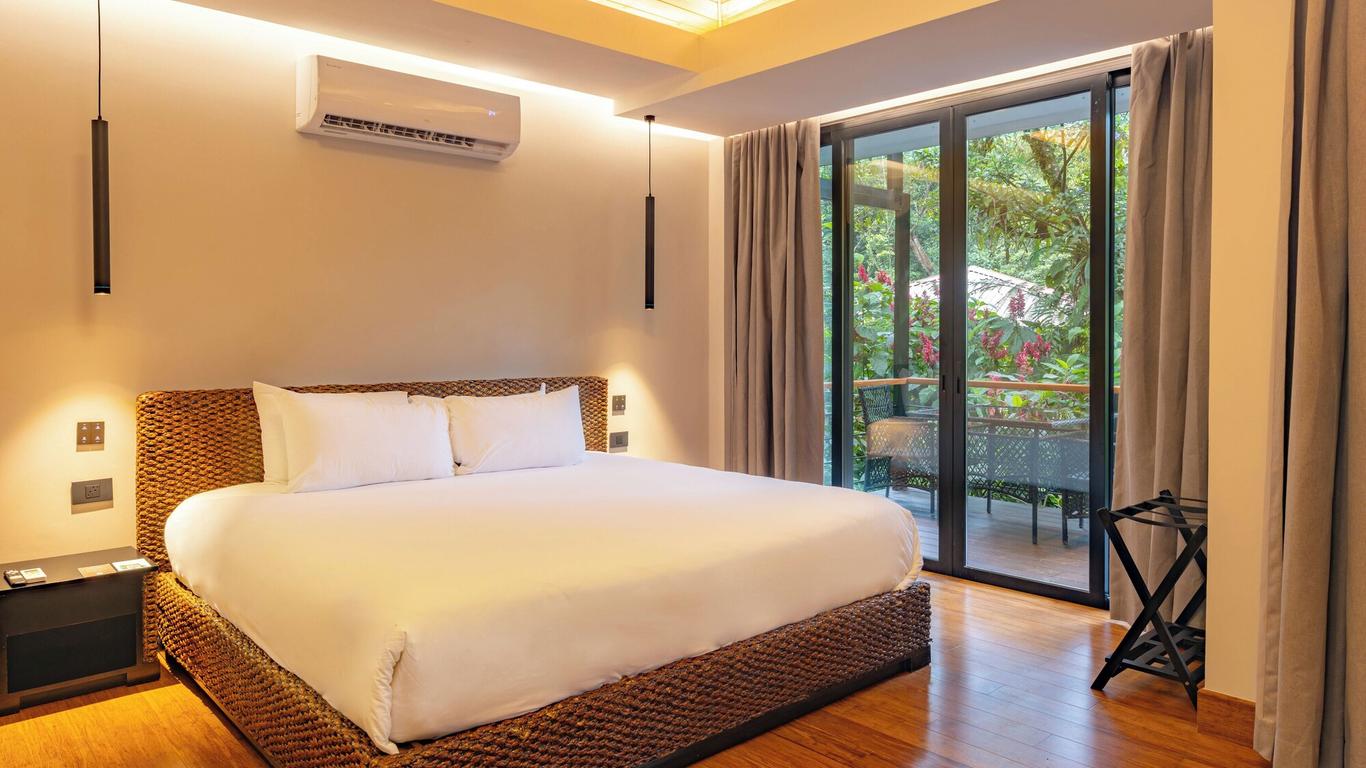 Tifakara Boutique Hotel & Birding Oasis