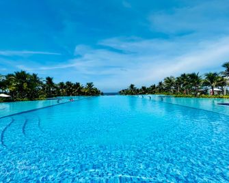 Arena Cam Ranh Ocean View - Cam Ranh - Piscina