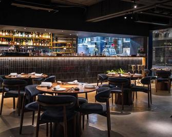 The Blue by Just Inn - Taipei - Bar