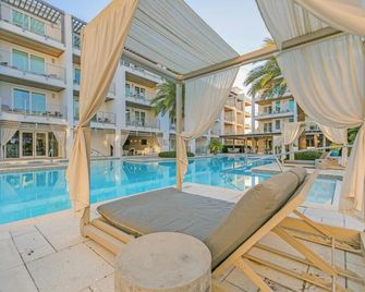 The Pointe 1-134 - Rosemary Beach - Pool