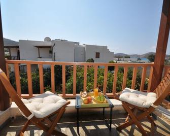 Villa Mata - Ios - Balcony