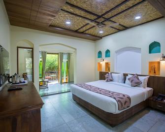Sterling Padam Pench - Khawāsa - Bedroom