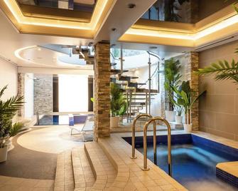 Coco Boutique Hotel & Spa - Karpacz - Pool