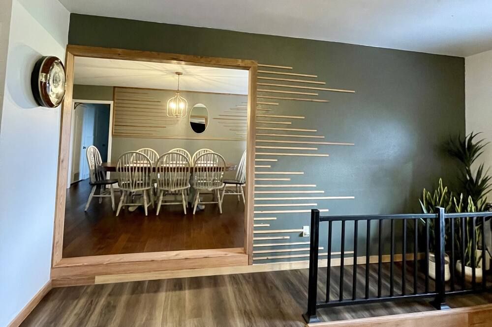 Other view of Tx Swiss Alp Chalet W/Pool!!!