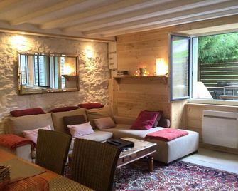 In a traditional farm house in Vercors - Villard-de-Lans - Huiskamer